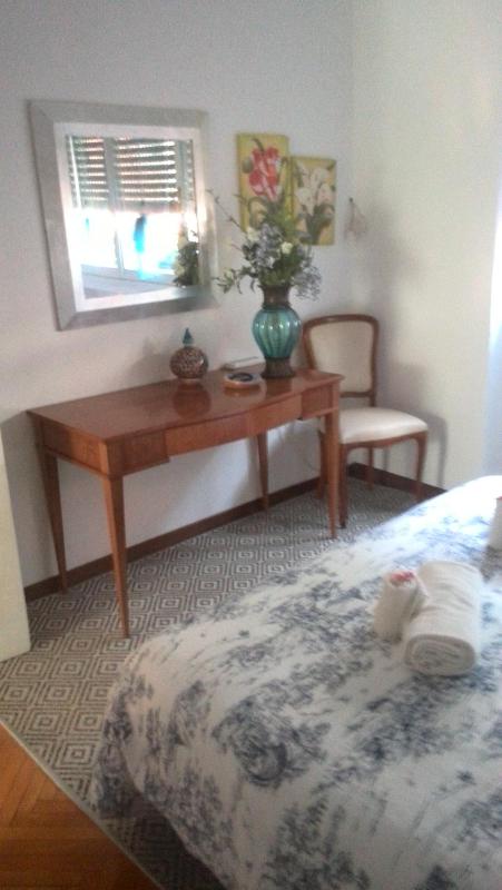 Double Room with Private External Bathroom image 2