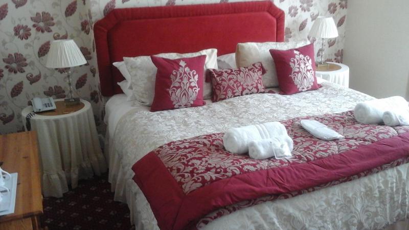 Superior Double Room image 4
