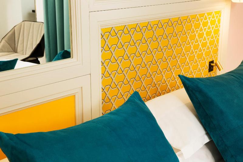 Privilege Room image 4