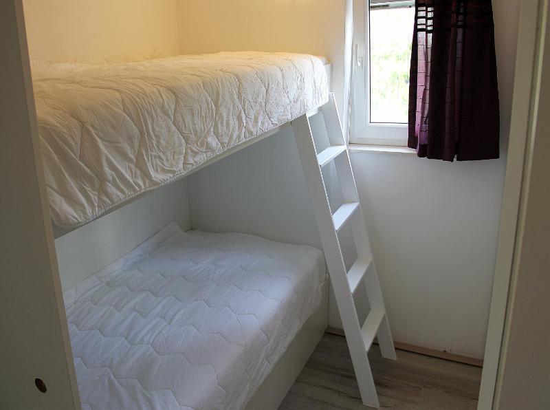 Two-Bedroom Apartment with Sea View (5 Adults) image 3