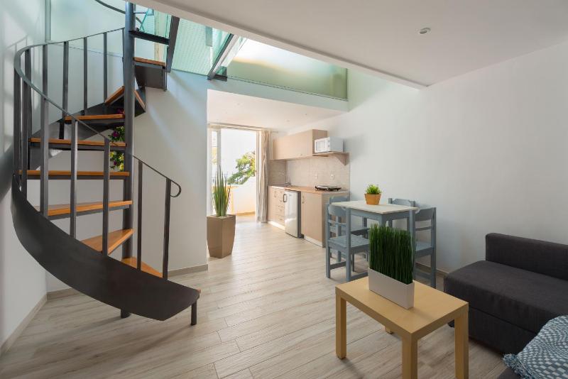 Nefeli Maisonette image 2