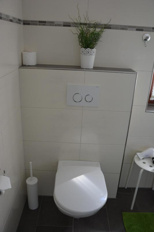 Studio Apartment image 3