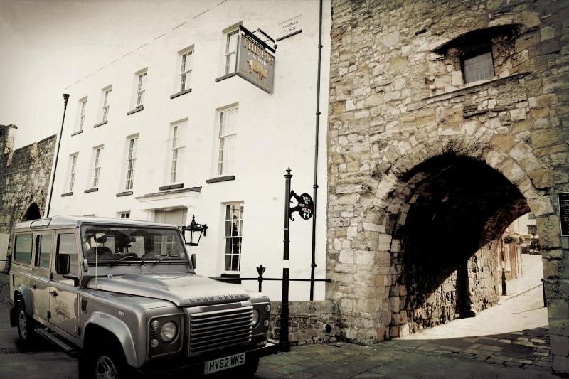 THE PIG in the Wall - Southampton - image 21