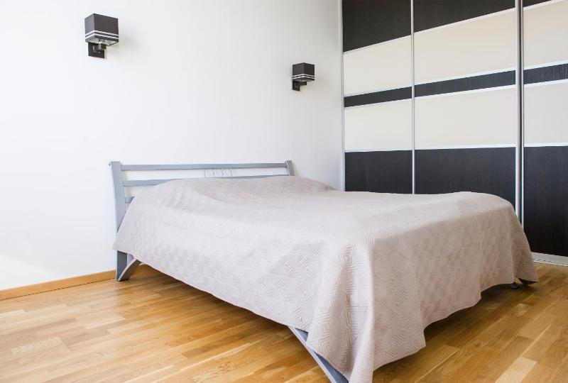 Red Brick Apartments - image 7