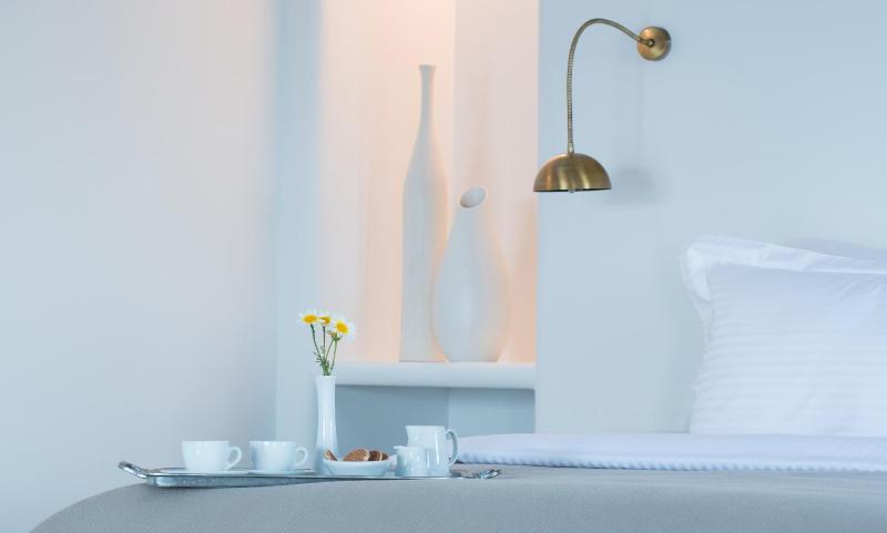  Senior Suite with Private Pool and Sea View image 2