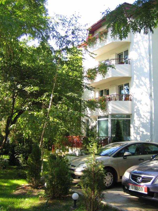 Vila Elena - image 1