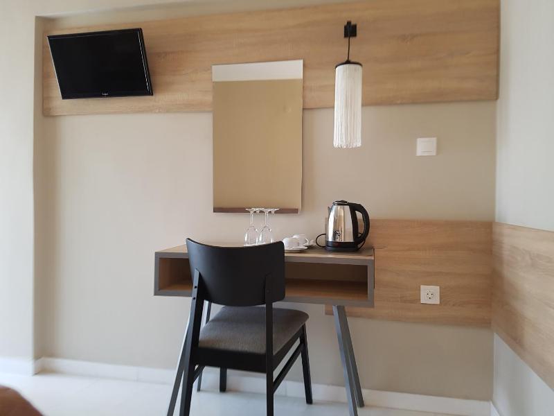 Superior Double or Twin Room with Sea View image 4