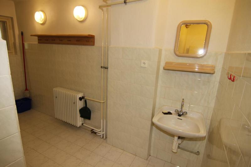 Standard Double Room with Private External Bathroom image 3