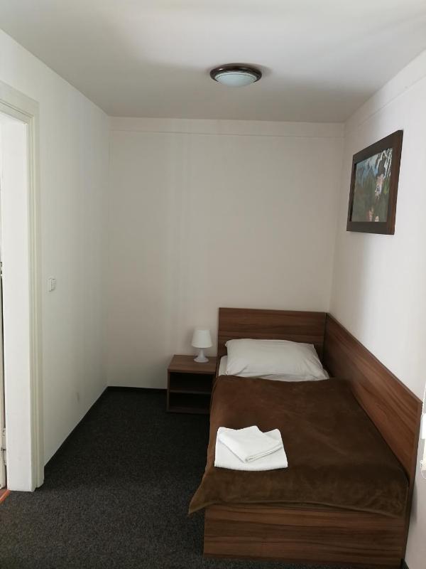 Apartment (5 Adults) image 4