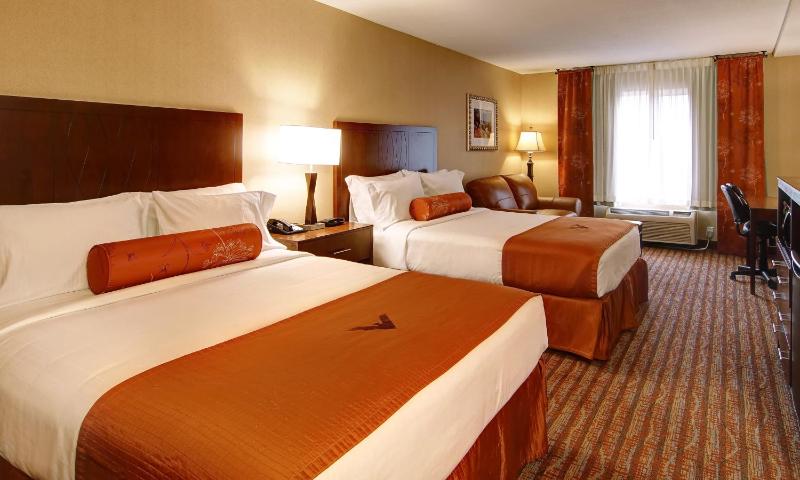 Deluxe Queen Suite image 4