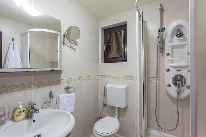Two-Bedroom Apartment with Terrace image 2