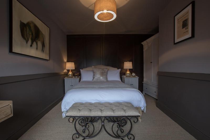 Premium Double Room image 1