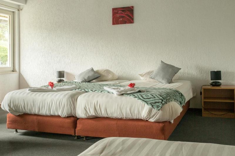 Family Room image 1
