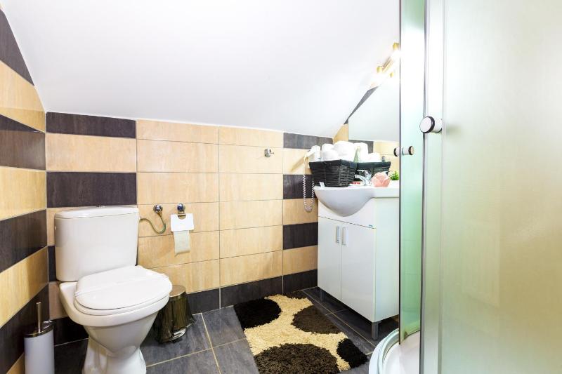 Budget Double Room image 3