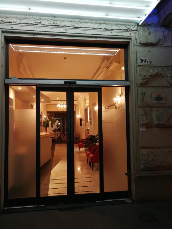 Hotel Universo - image 15