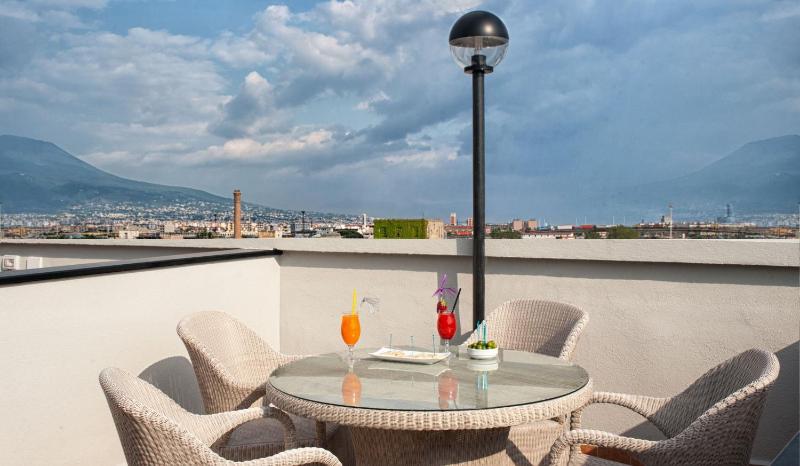 Double Room with Terrace image 2