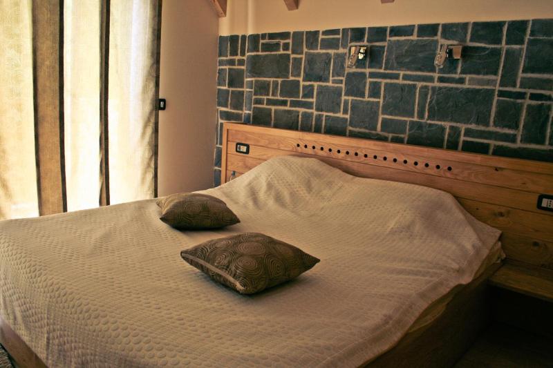 Double Room image 4