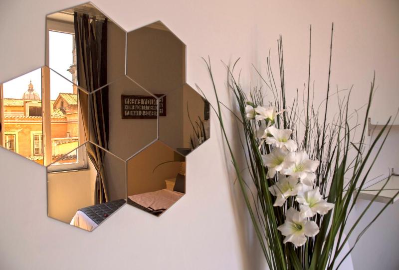 Deluxe Room image 3