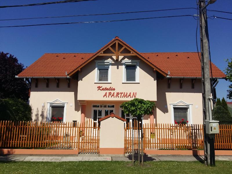 Katalin Boutique & Wellness Apartmanok - image 6