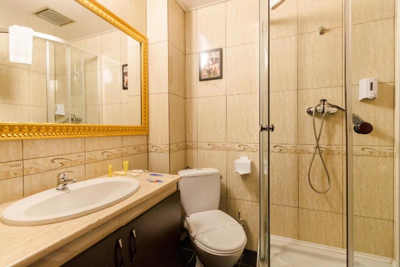 Comfort Double or Twin Room image 4