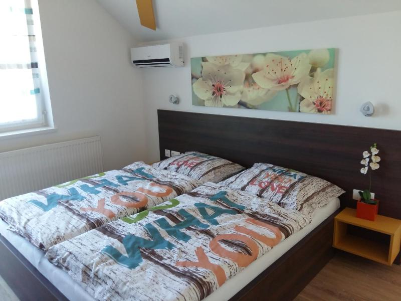 Katalin Boutique & Wellness Apartmanok - image 41