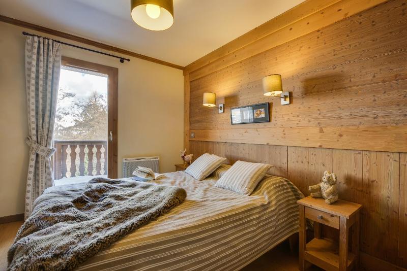 Two-Bedroom Apartment (6 Adults) with Spa Access image 4
