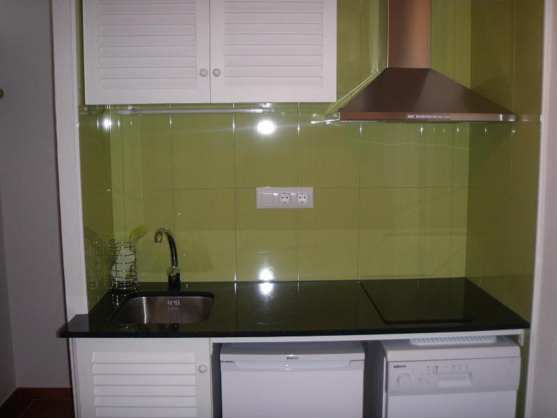 Los Pinos Apartament per 4 persones amb piscina comunitària a l'urbanització Los Pinos - image 8