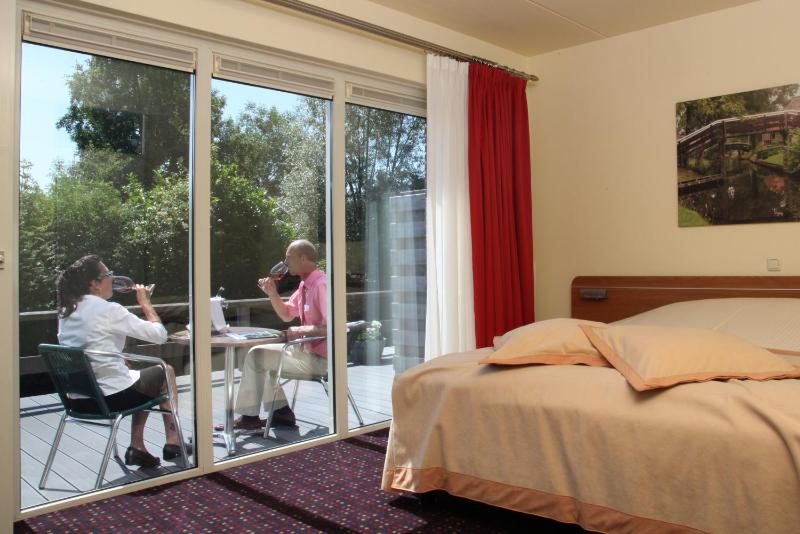 Double Room with Terrace image 3