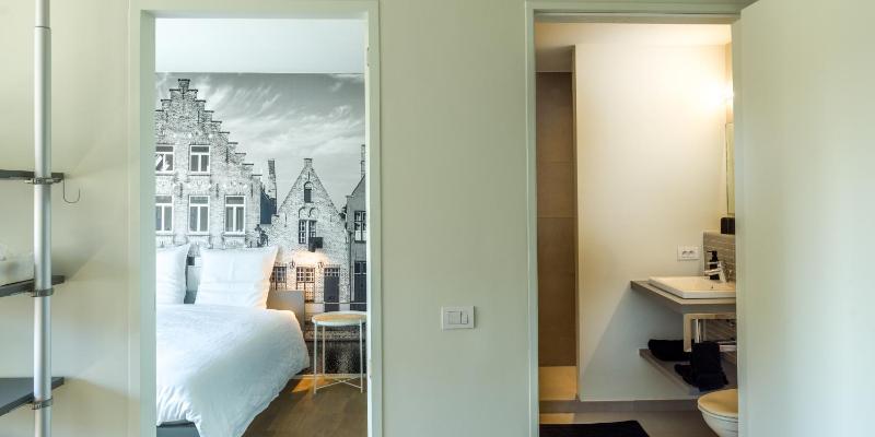 Superior Suite image 2