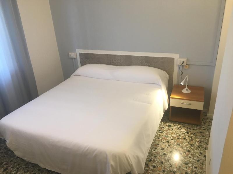 Triple Room with Garden View image 1