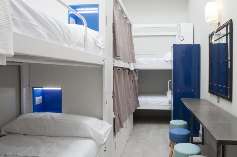 Bed in 6-Bed Female Dormitory Room image 3