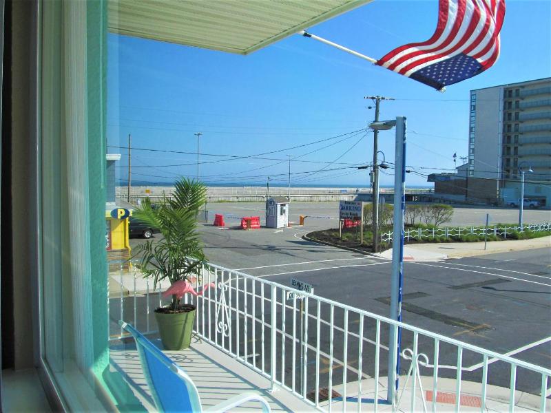 Double Room with Sea View image 2