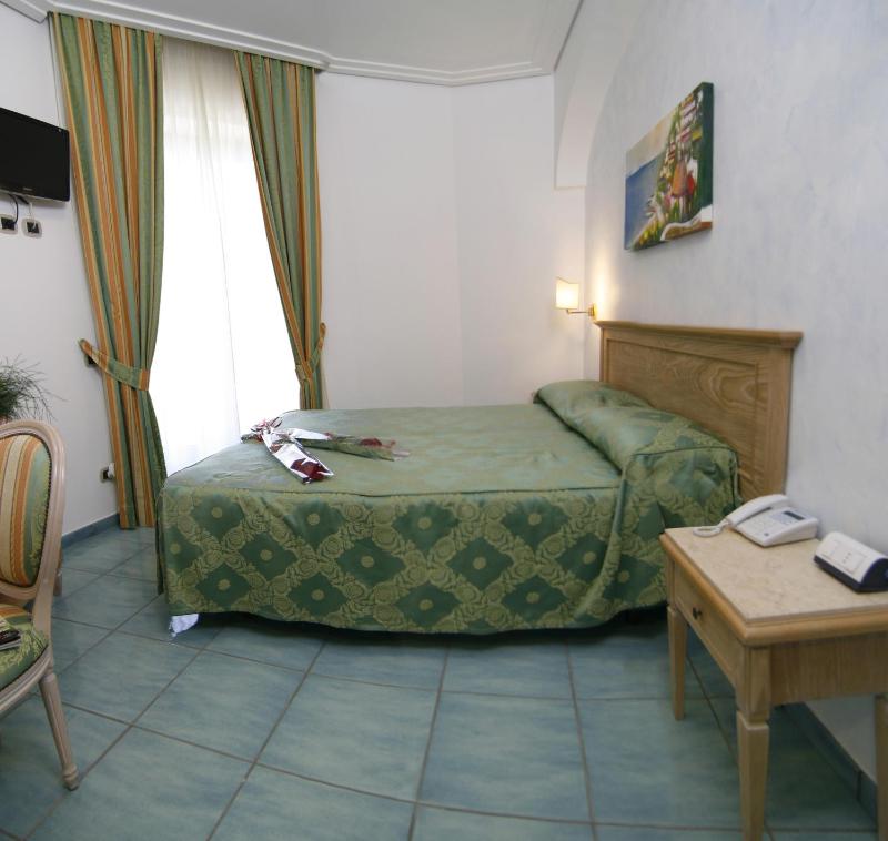 Superior Double or Twin Room image 3