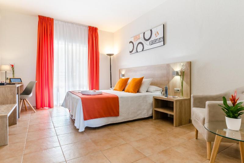 Superior Double Room image 1
