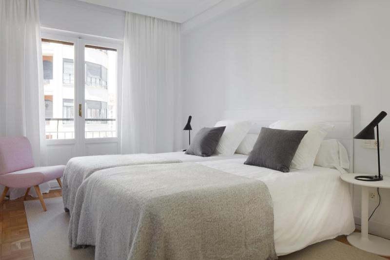 Larroka by FeelFree Rentals - image 14