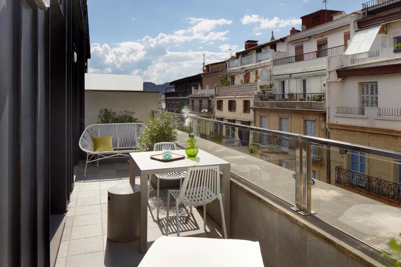Basque Terrace by FeelFree Rentals - image 12