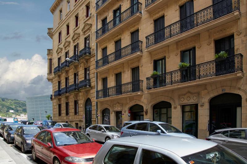 Basque Terrace by FeelFree Rentals - image 6