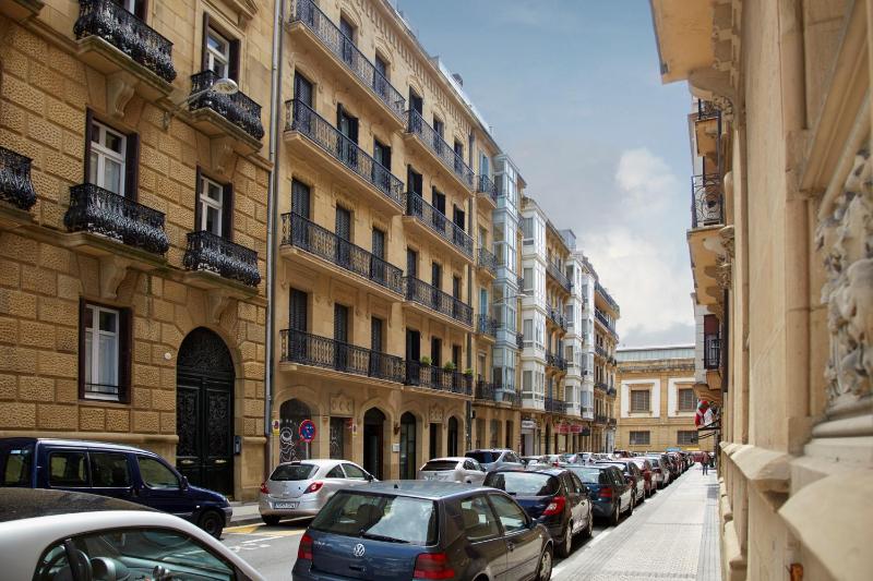 Basque Terrace by FeelFree Rentals - image 5