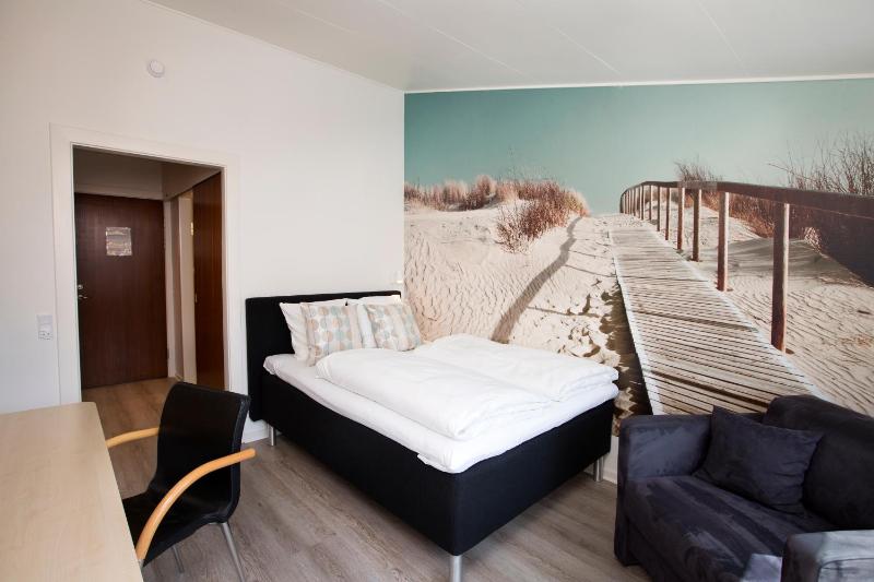 Economy Double Room image 1