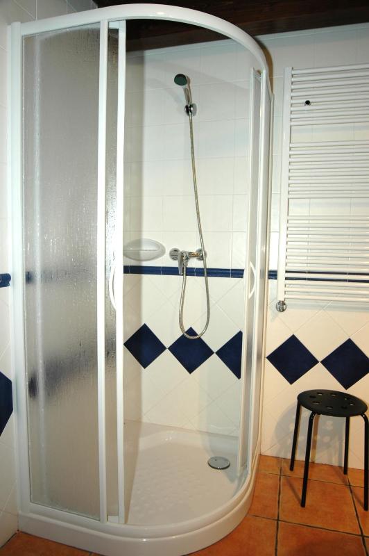 Apartment (6 Adults) image 4