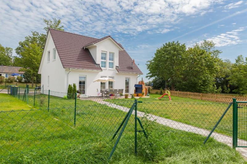 Ferienwohnanlage Schwabe mit Schwimmbad - image 9