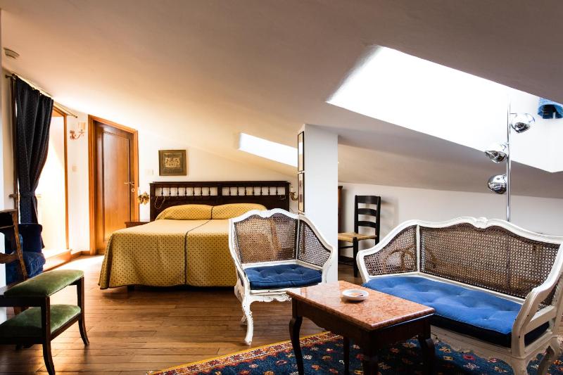 Triple Room image 3