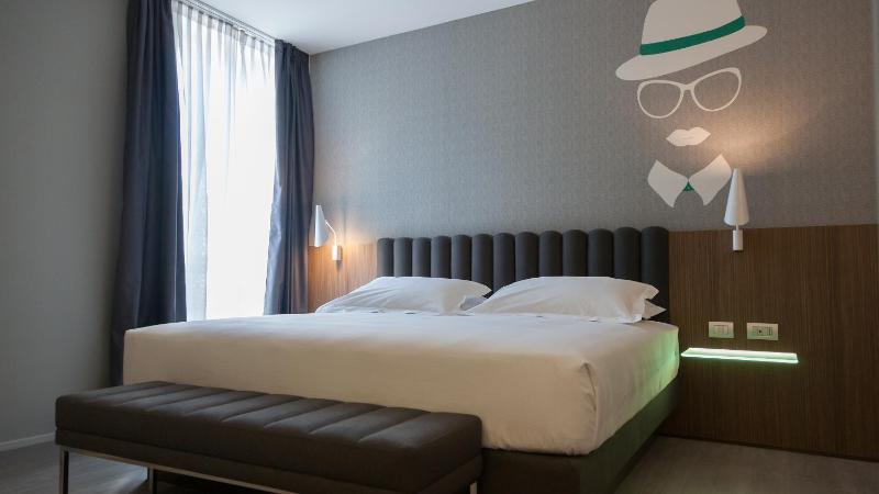 Superior Double Room image 1