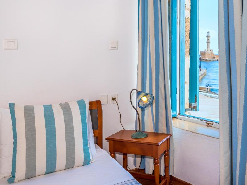 Standard Double Room with Sea View image 4