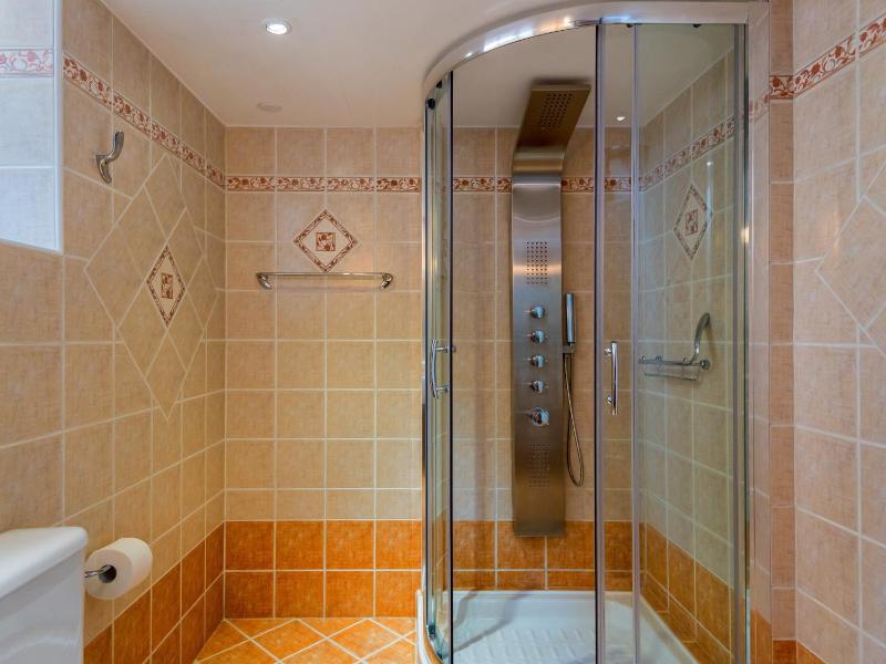 Suite image 3