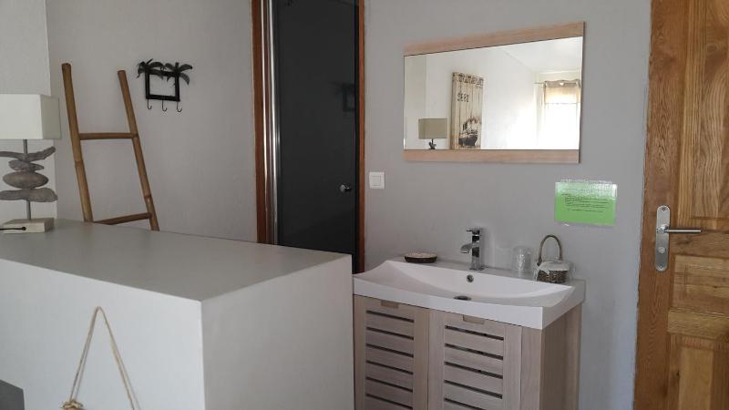 Hostellerie Provencale - image 36