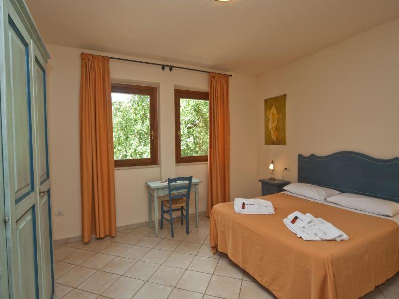One-Bedroom Apartment image 1