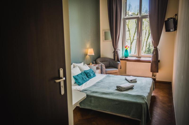 Double Room image 2