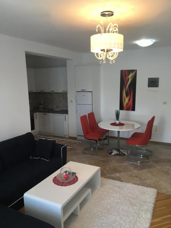 Apartment with Sea View image 4