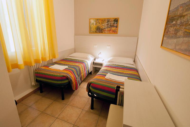 Double or Twin Room image 4